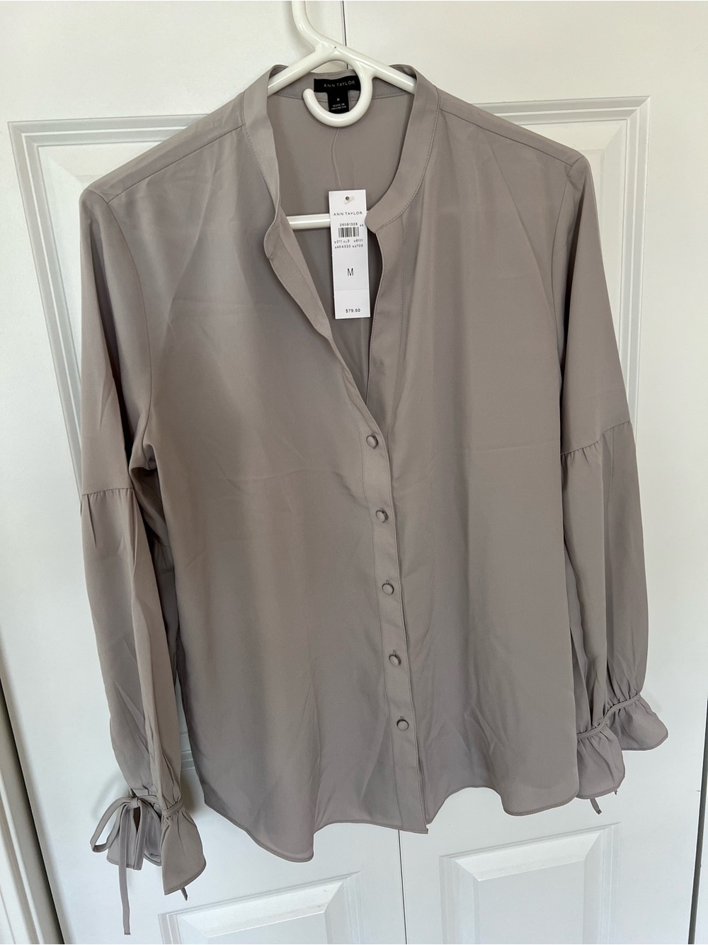 Ann Taylor Grey Button-Front Tie-Cuff Blouse